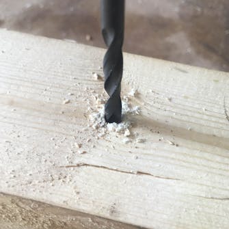 Få ut runddragen skruv Skruv som inte går att skruva upp